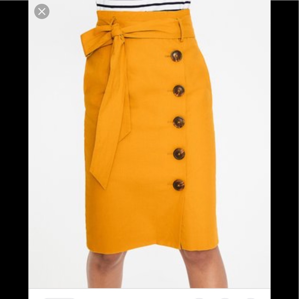 Boden belted “paperbag” skirt size 10R